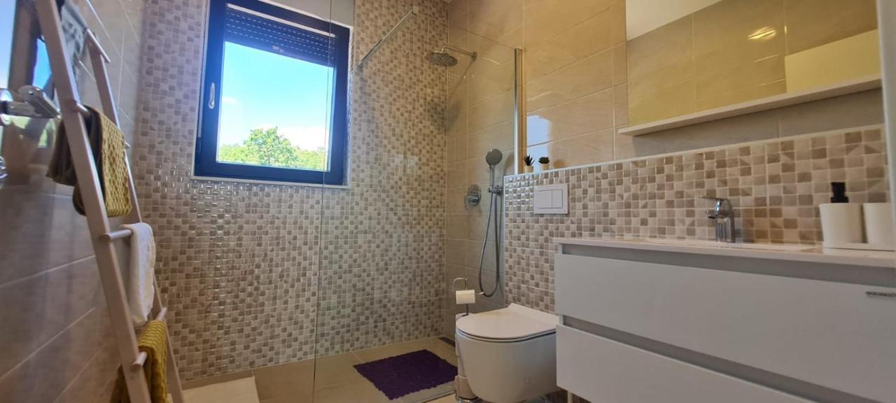 Apartmani Mariosa Vrbnik Exterior foto